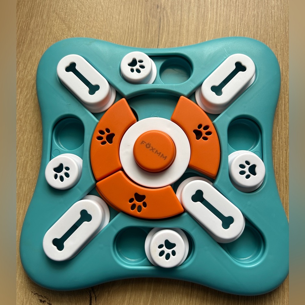 Dog toy treat/food search